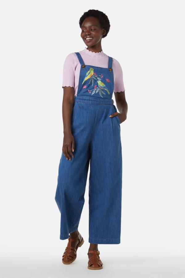 How to Style Overalls Black Women